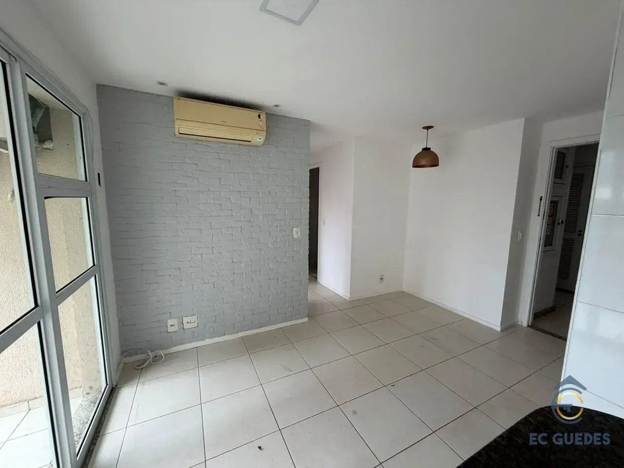 2-bedroom apartment with a mountain view in Rio de Janeiro — photo 8