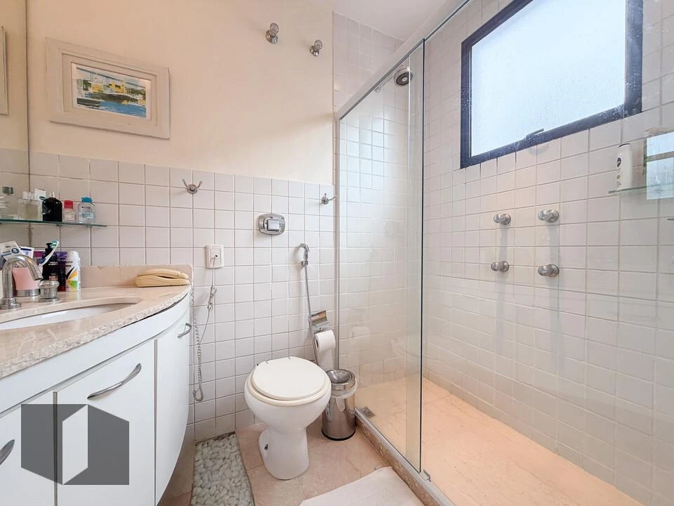 Furnished apartment, 186 m², with a grill on the balcony — photo 9