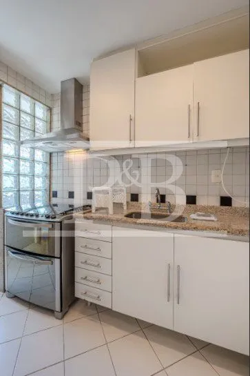 Furnished 3-bedroom apartment with 2 bathrooms — photo 10