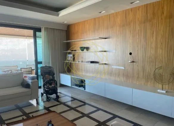 4-bedroom apartment with a water view — photo 8
