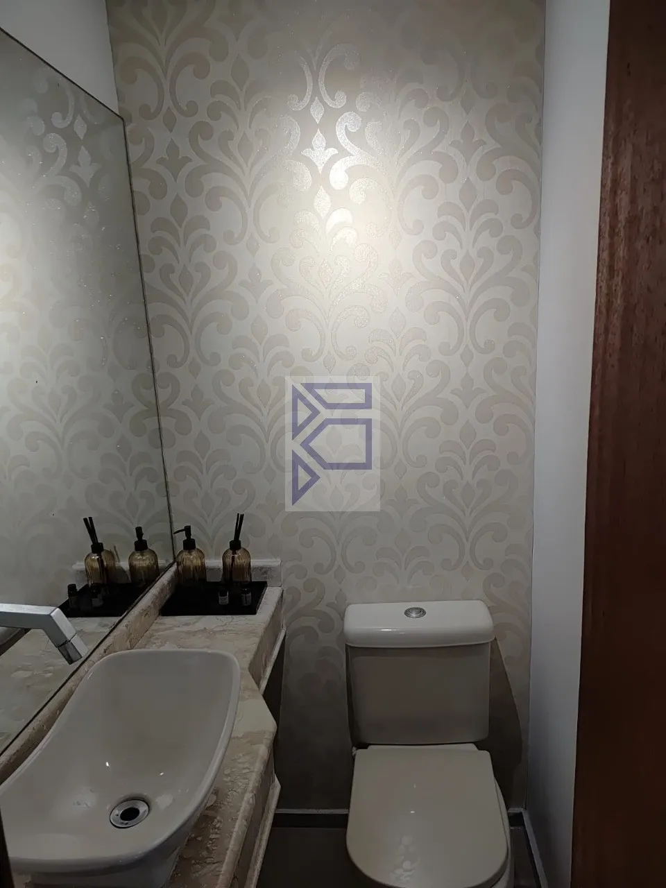 Casa en alquiler con 3 dormitorios y cocina cerrada a gas — photo 2
