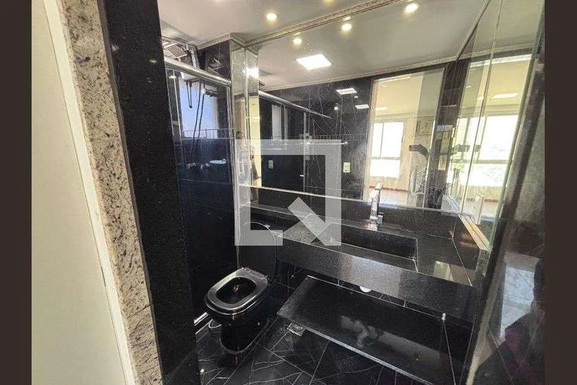Top-floor apartment with 198 m², 4 bedrooms and 3 parking — photo 23