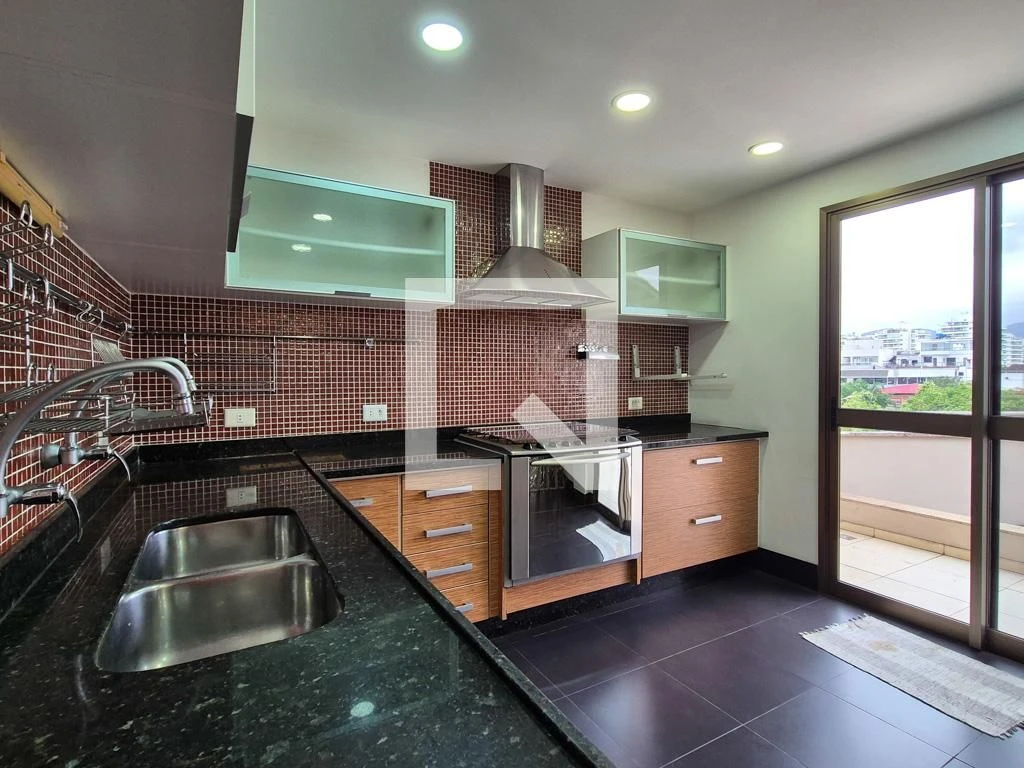 3-bedroom apartment with a balcony and 3 bathrooms — photo 72