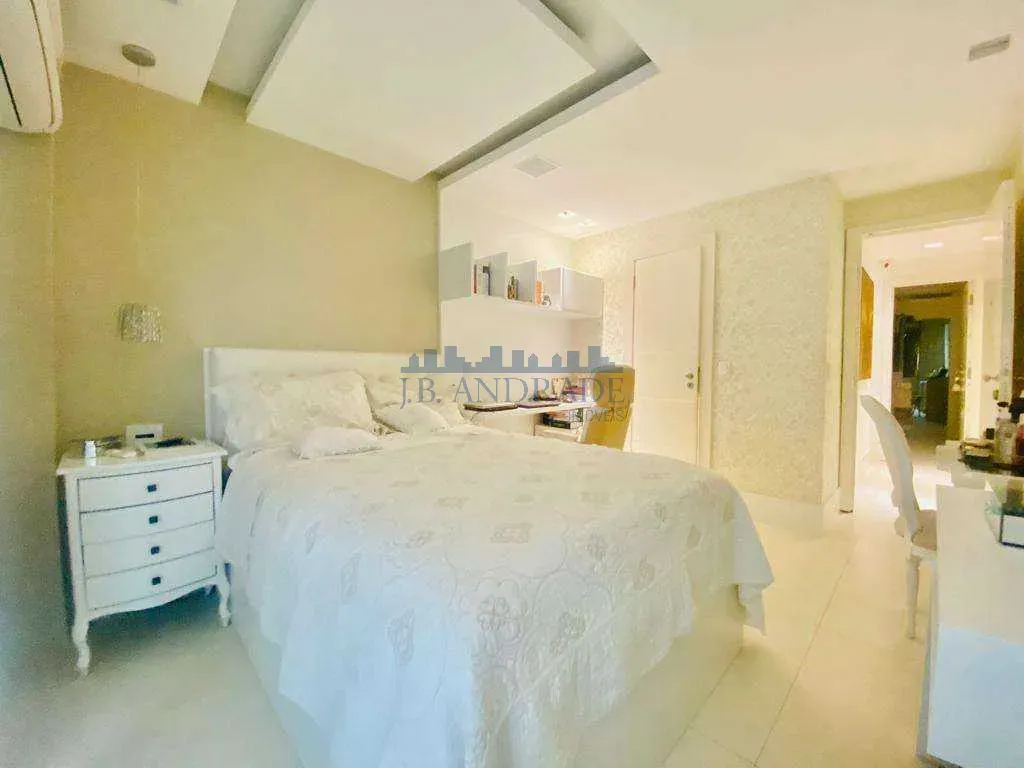 Furnished 4-bedroom apartment with 4 bathrooms — photo 33