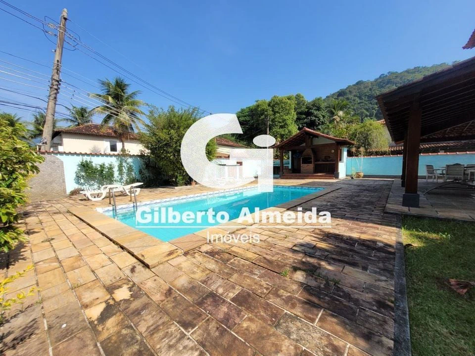 3-bedroom house with a grill on the balcony — photo 4