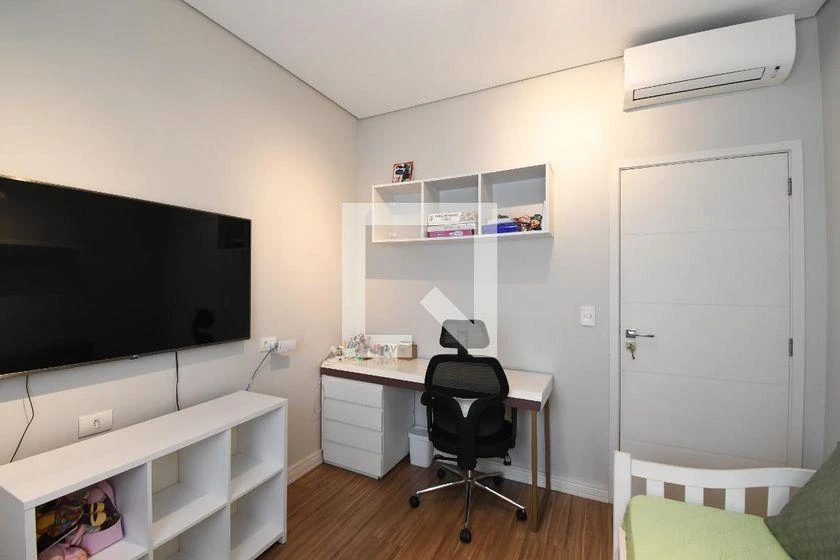 Furnished apartment, 185 m², with a bathtub — photo 15