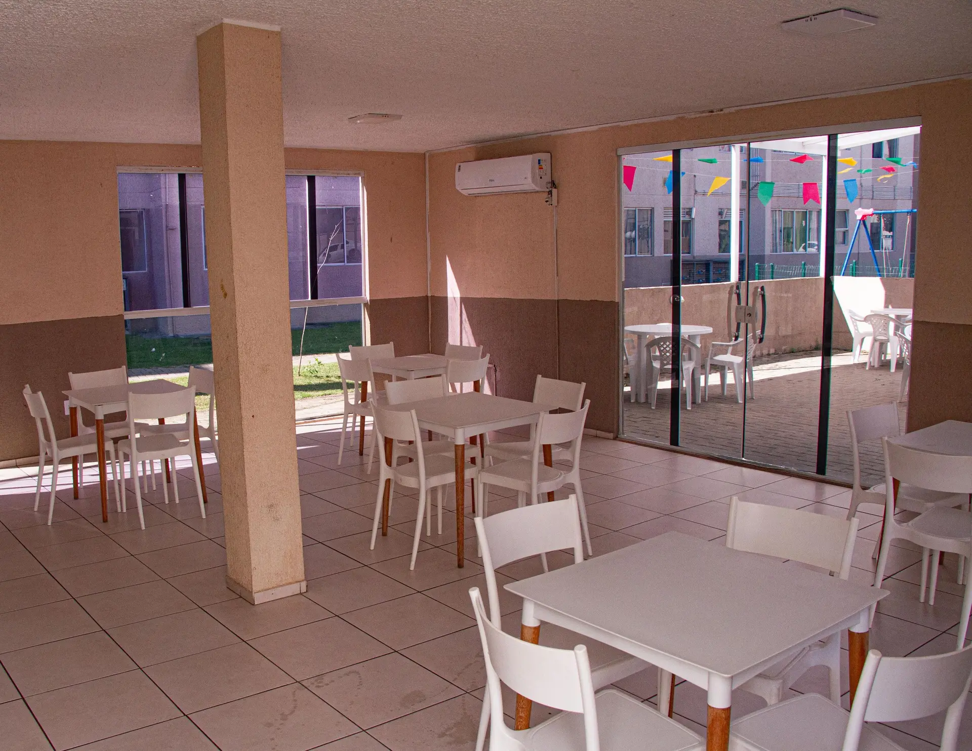 2-bedroom apartment with balcony and private garden — photo 3