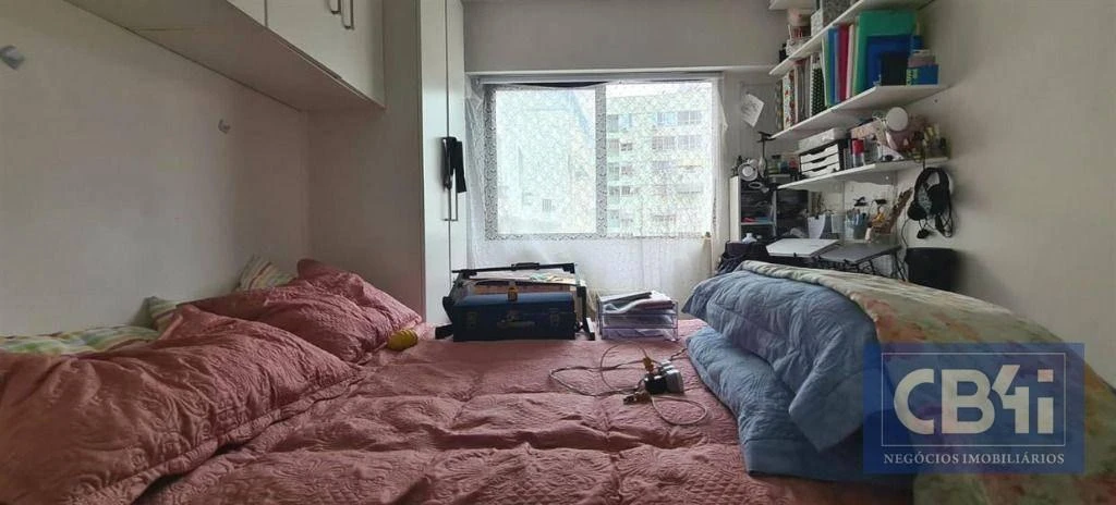 2-bedroom apartment in a building with a pool — photo 3