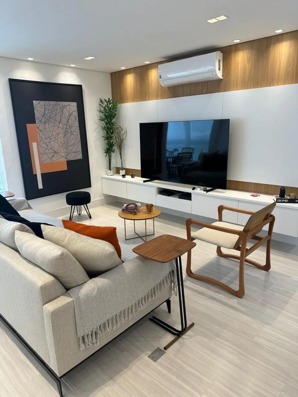Floor-to-ceiling windows in a 3-bedroom apartment, 96 m² — photo 10