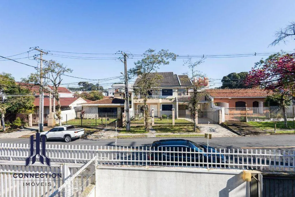 Triplex house with a private garden and BBQ — photo 25