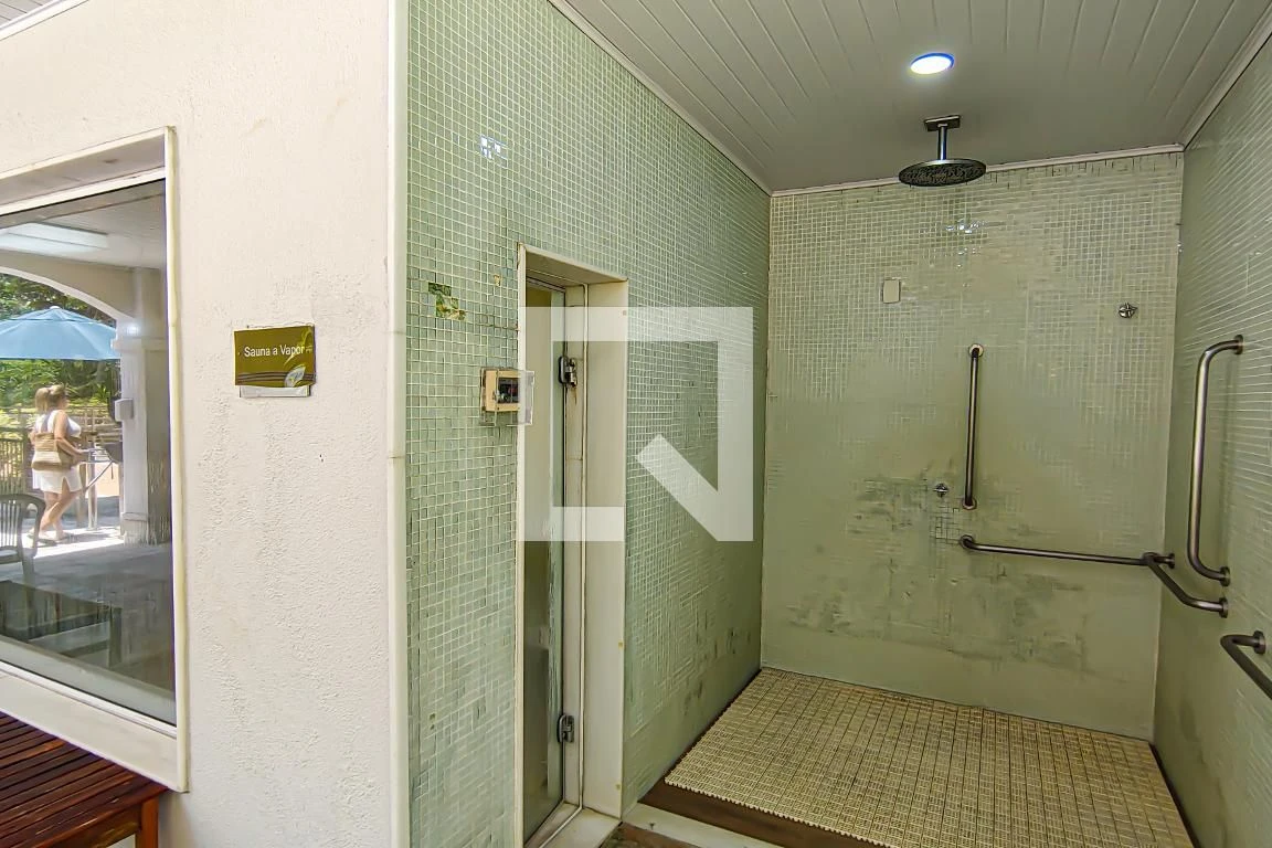 Apartamento mobiliado com 2 quartos e varanda com churrasqueira — photo 7