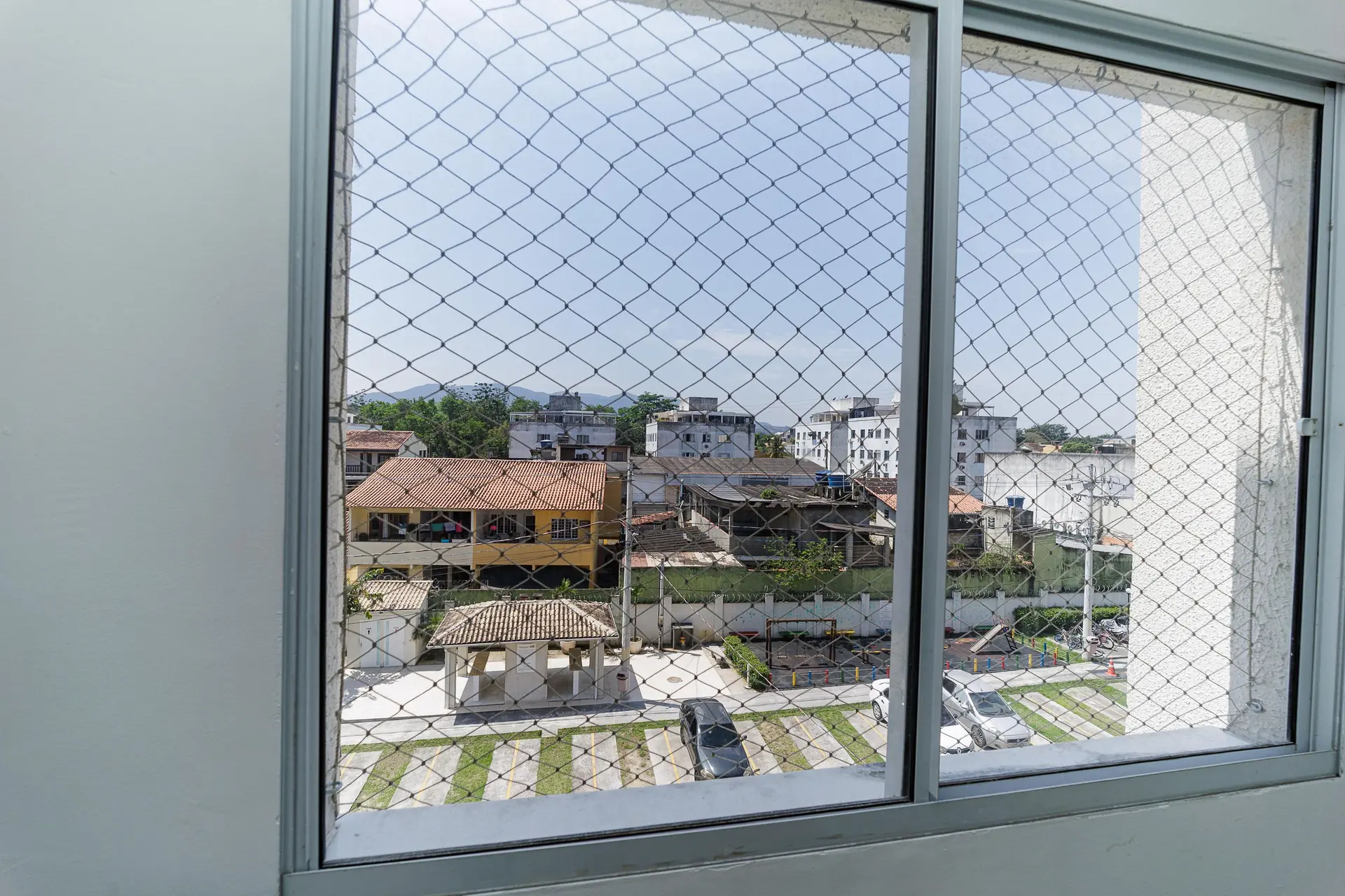 Apartamento de 2 quartos em condomínio com piscina — photo 20