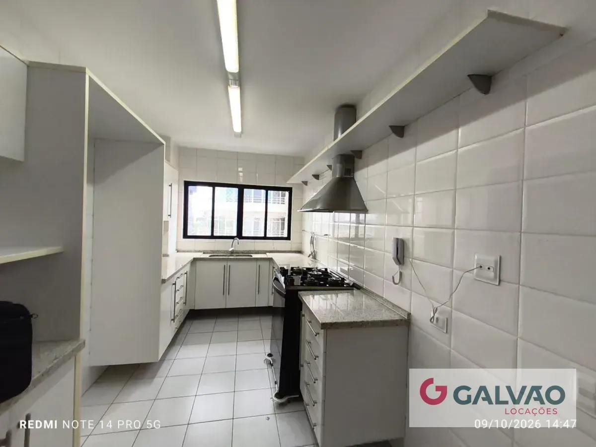 Apartment, 180 m², with a bathtub — photo 12