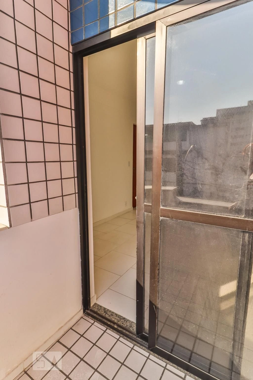 1-bedroom, 1-bath apartment with no parking — photo 19