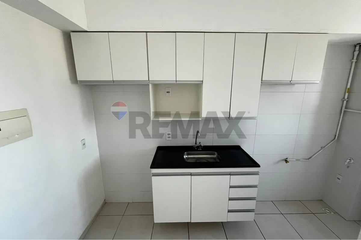 2-bedroom apartment with 1 bathroom and parking — photo 10