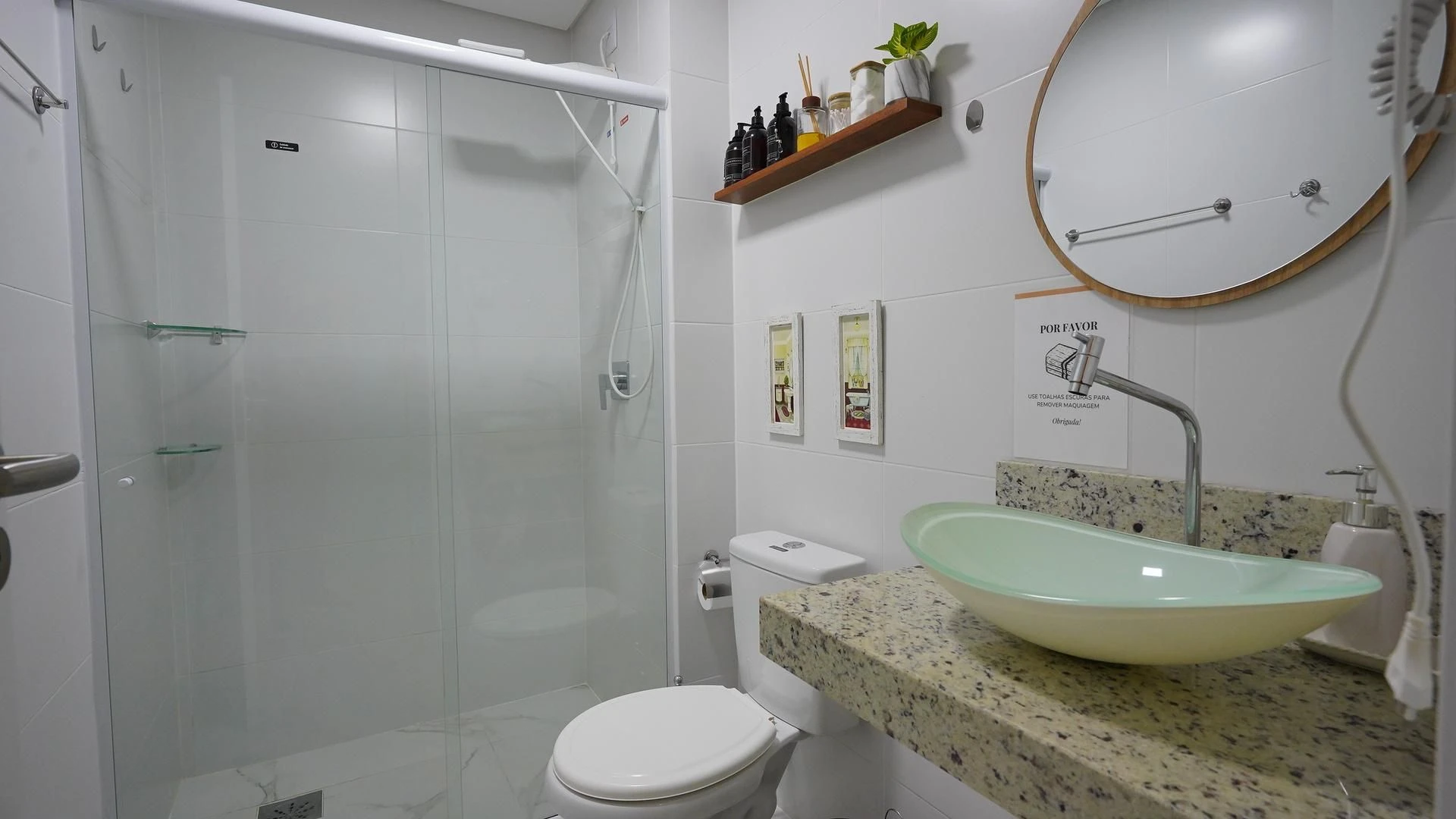 Furnished studio, 37 m², with a mountain view — photo 9