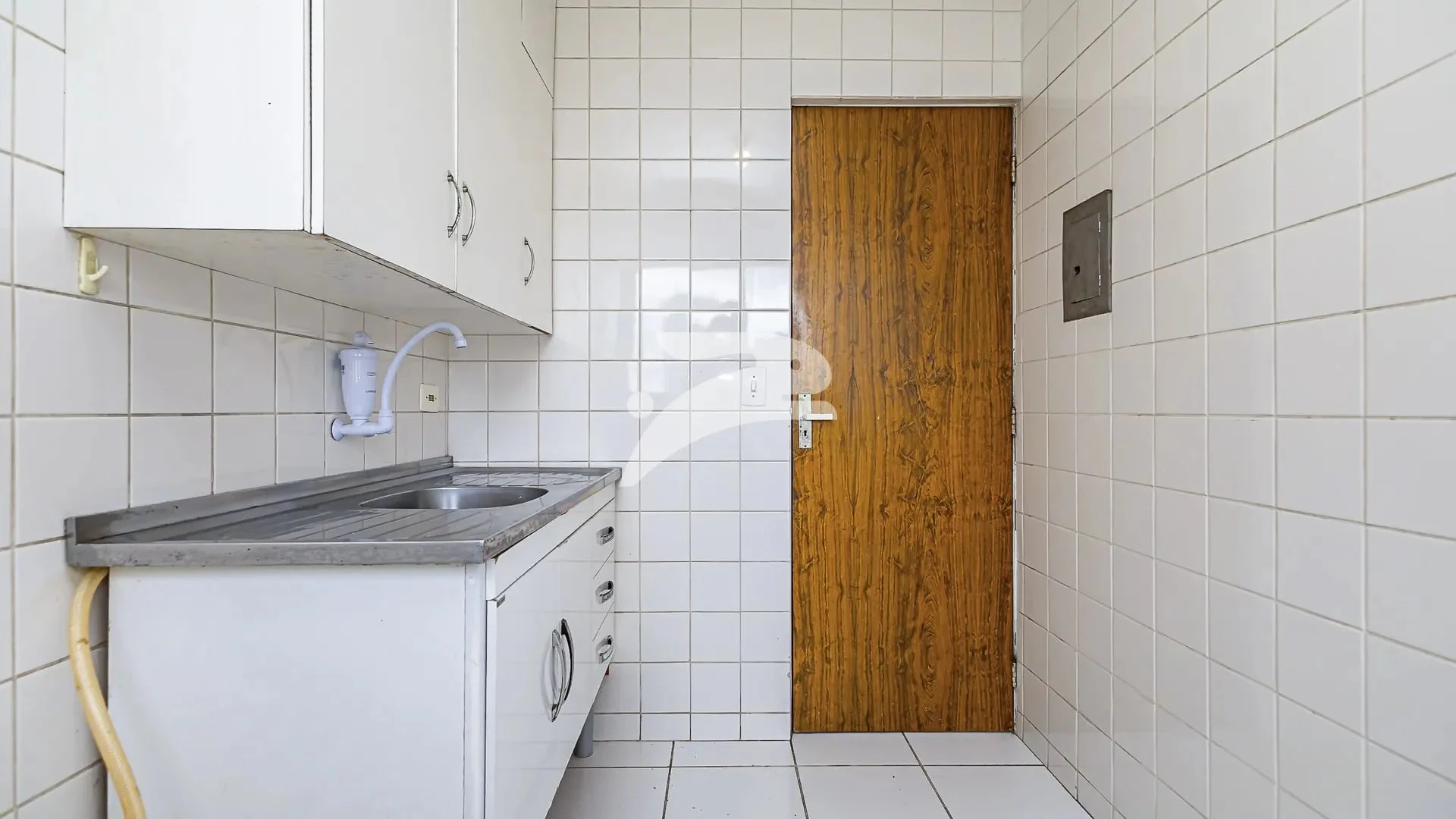 Apartamento de 2 quartos com 56 m² e cozinha separada — photo 15