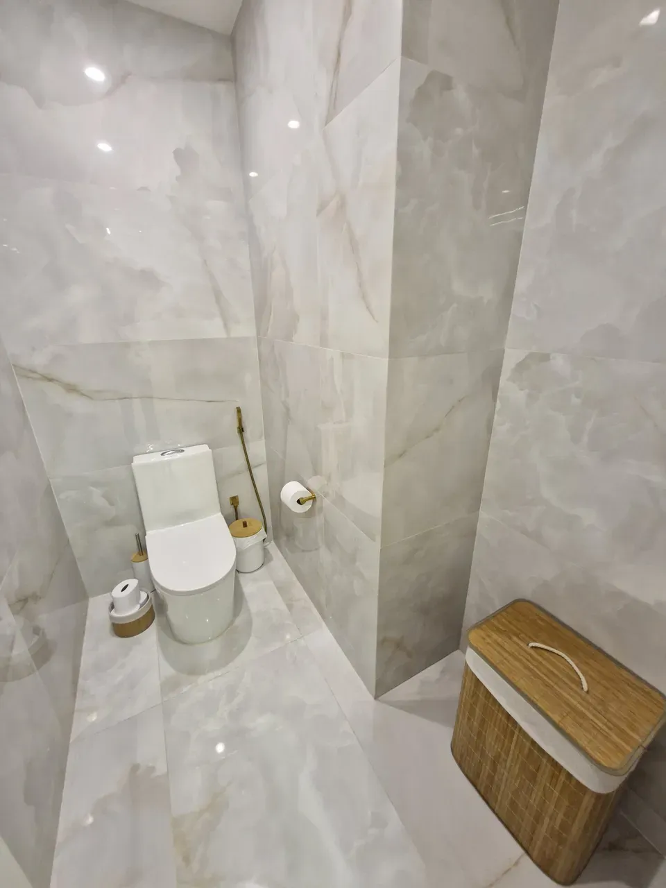 Furnished triplex house with open-plan kitchen and 490 m² — photo 9