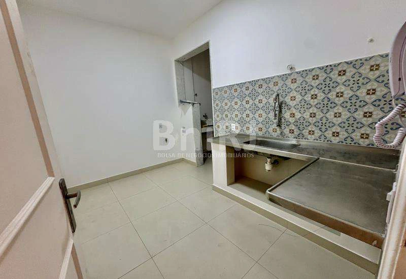 3-bedroom apartment with 1 en-suite and 2 bathrooms — photo 4