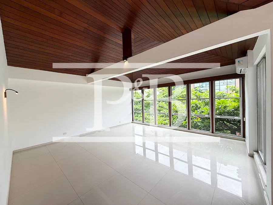 4-bedroom apartment with a walk-in closet in Rio de Janeiro — photo 4