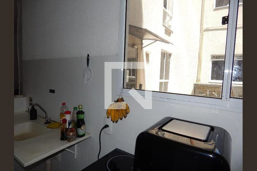 2-bedroom apartment in a building with a pool — photo 20