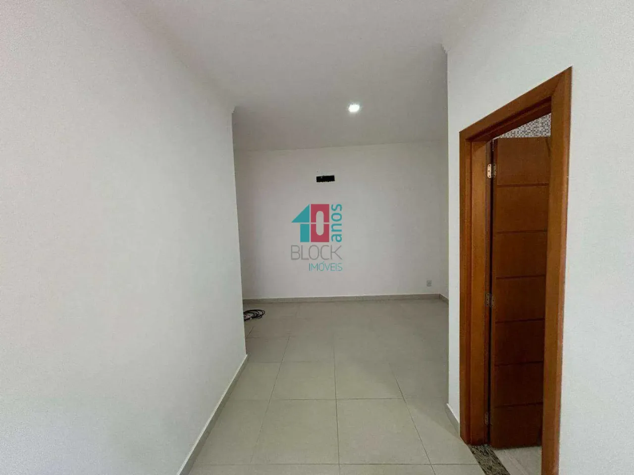 Casa com 3 dormitórios e 5 banheiros, 2 vagas — photo 14