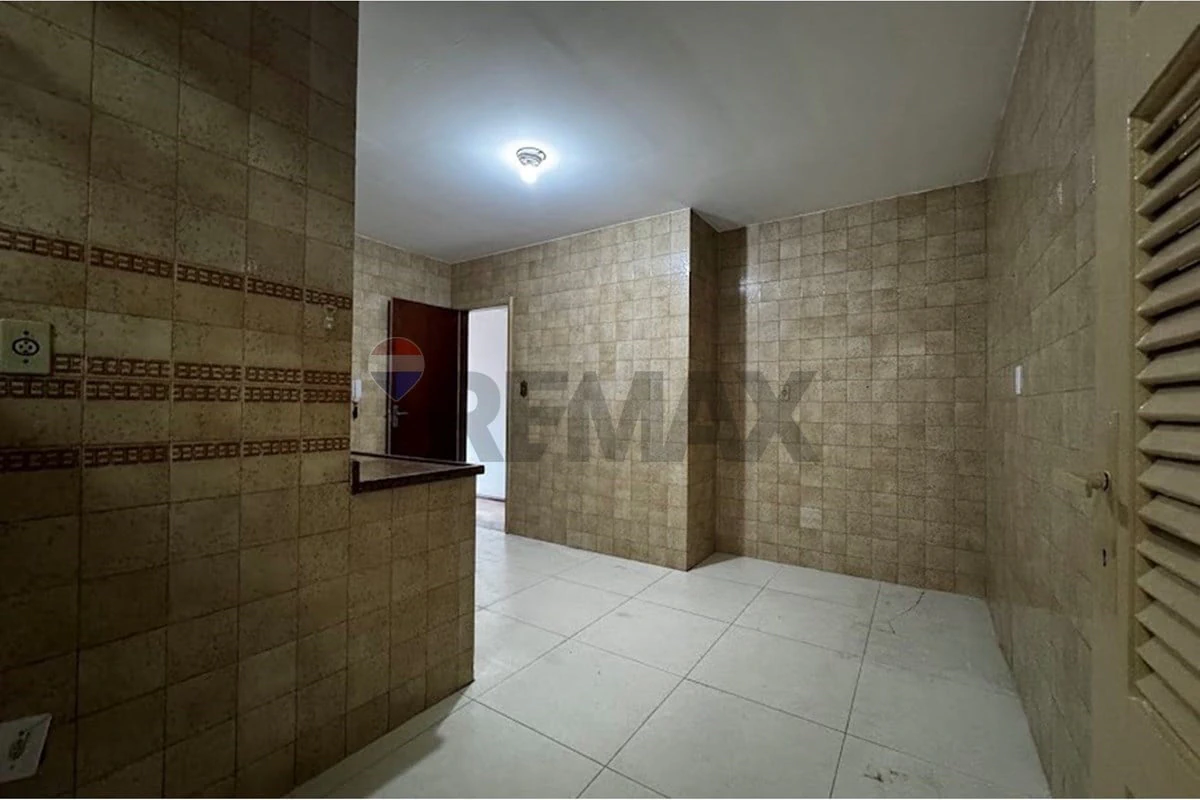 Apartment, 65 m², with wood or laminate floors — photo 13