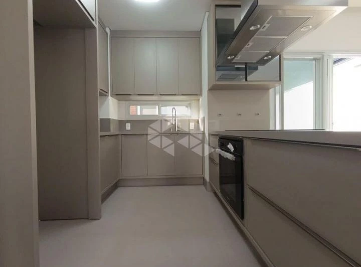 Unfurnished house with 4 en-suite rooms and 184 m² — photo 7