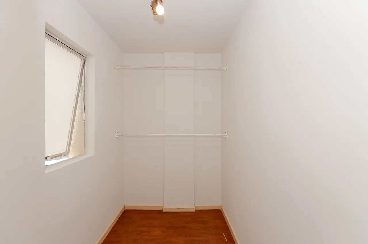 1-bedroom apartment with a balcony and 37 m² — photo 14