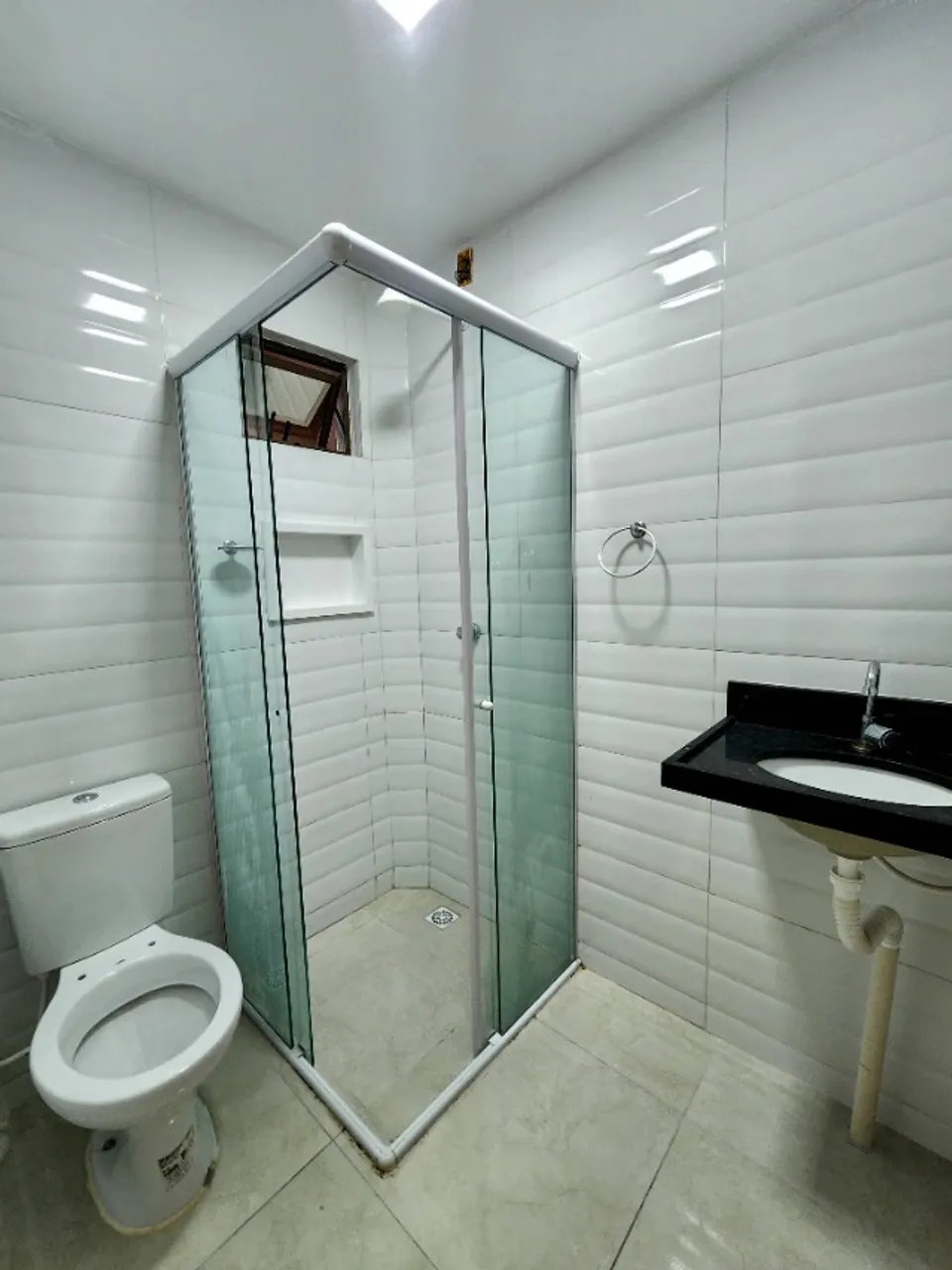 2-bedroom apartment in a building with a gym — photo 7