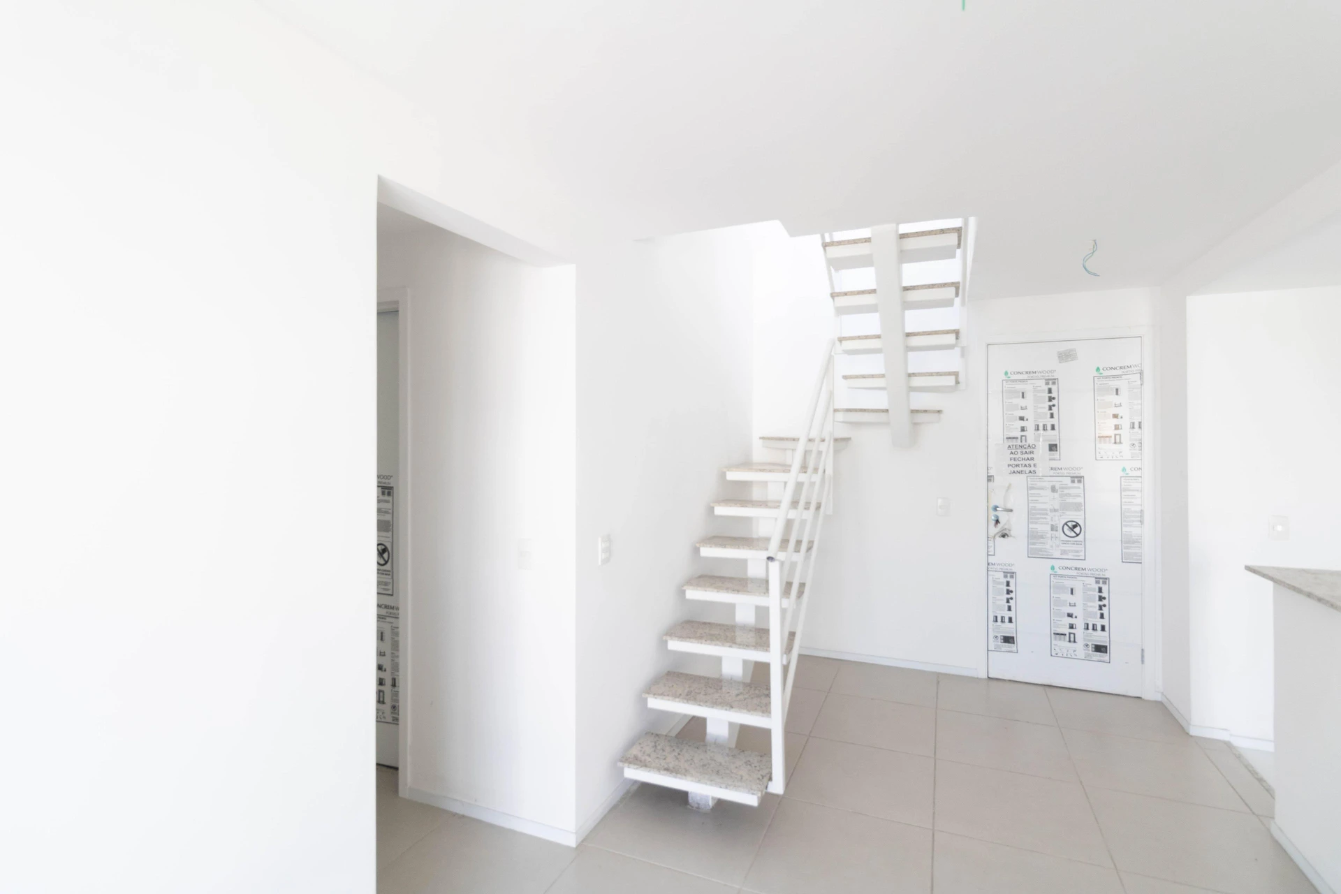 Apartamento mobiliado com 3 quartos e varanda envidraçada — photo 17