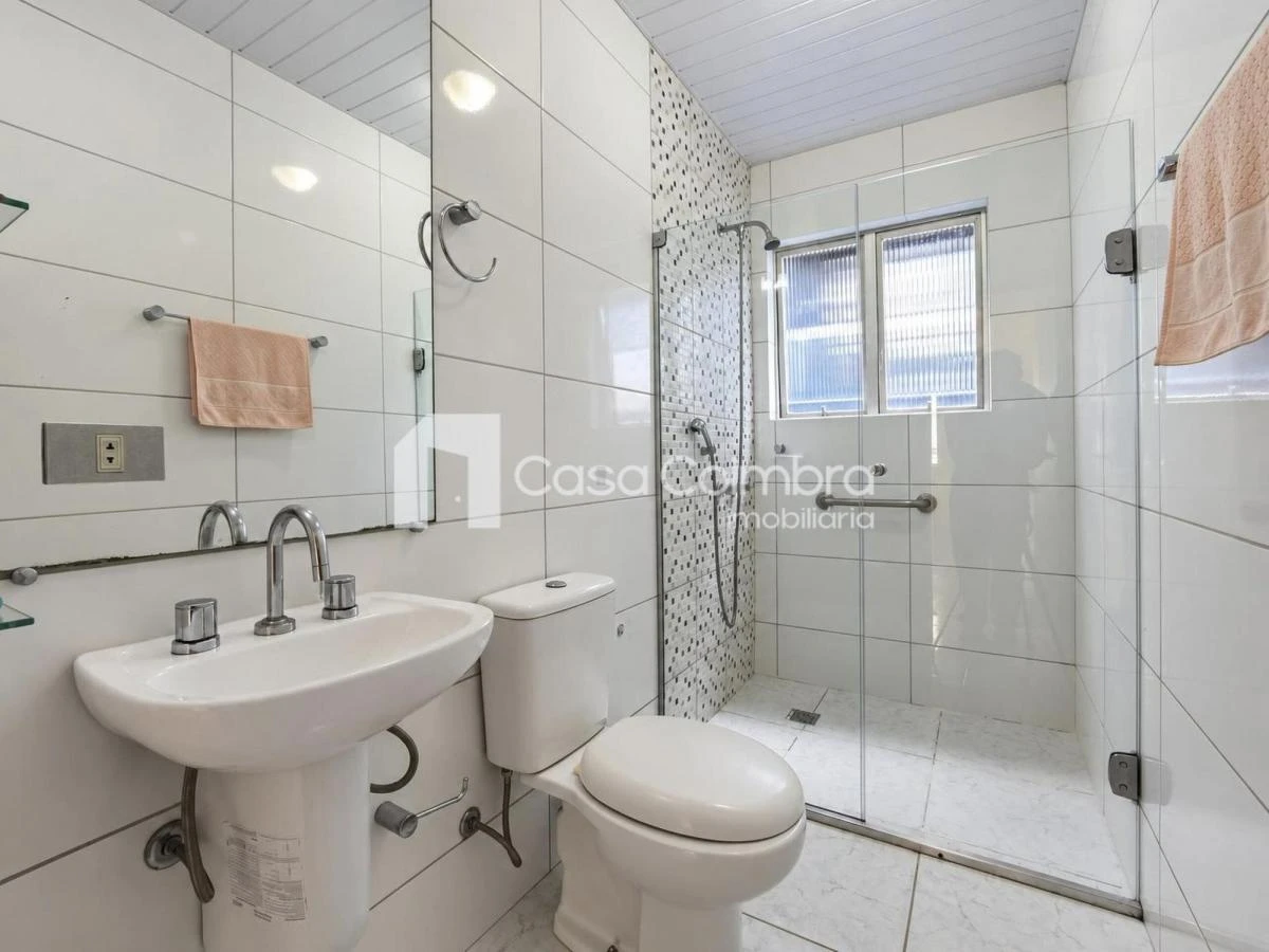 Apartment, 66 m², with wood or laminate floors — photo 6