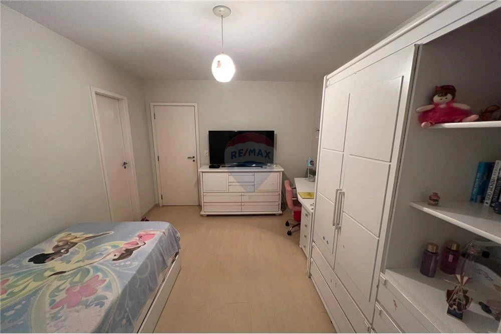 Apartamento 218 m² com 4 quartos e varanda com churrasqueira — photo 15