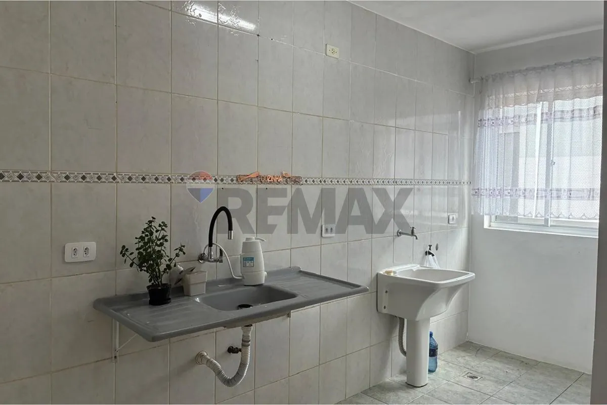 3-bedroom apartment, 1 with its own bathroom, 48 m² — photo 30