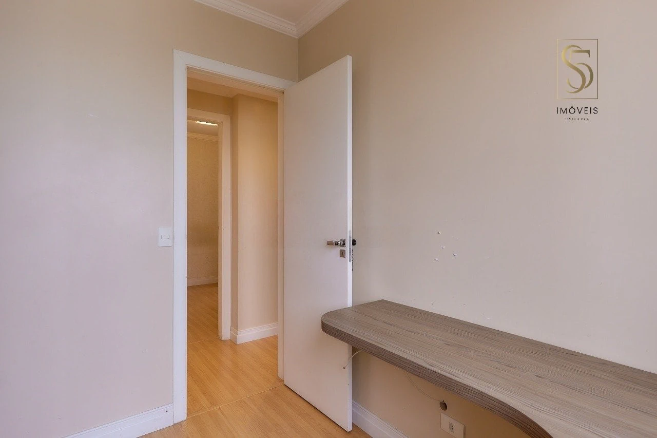 3-bedroom apartment with a home office in Curitiba — photo 17