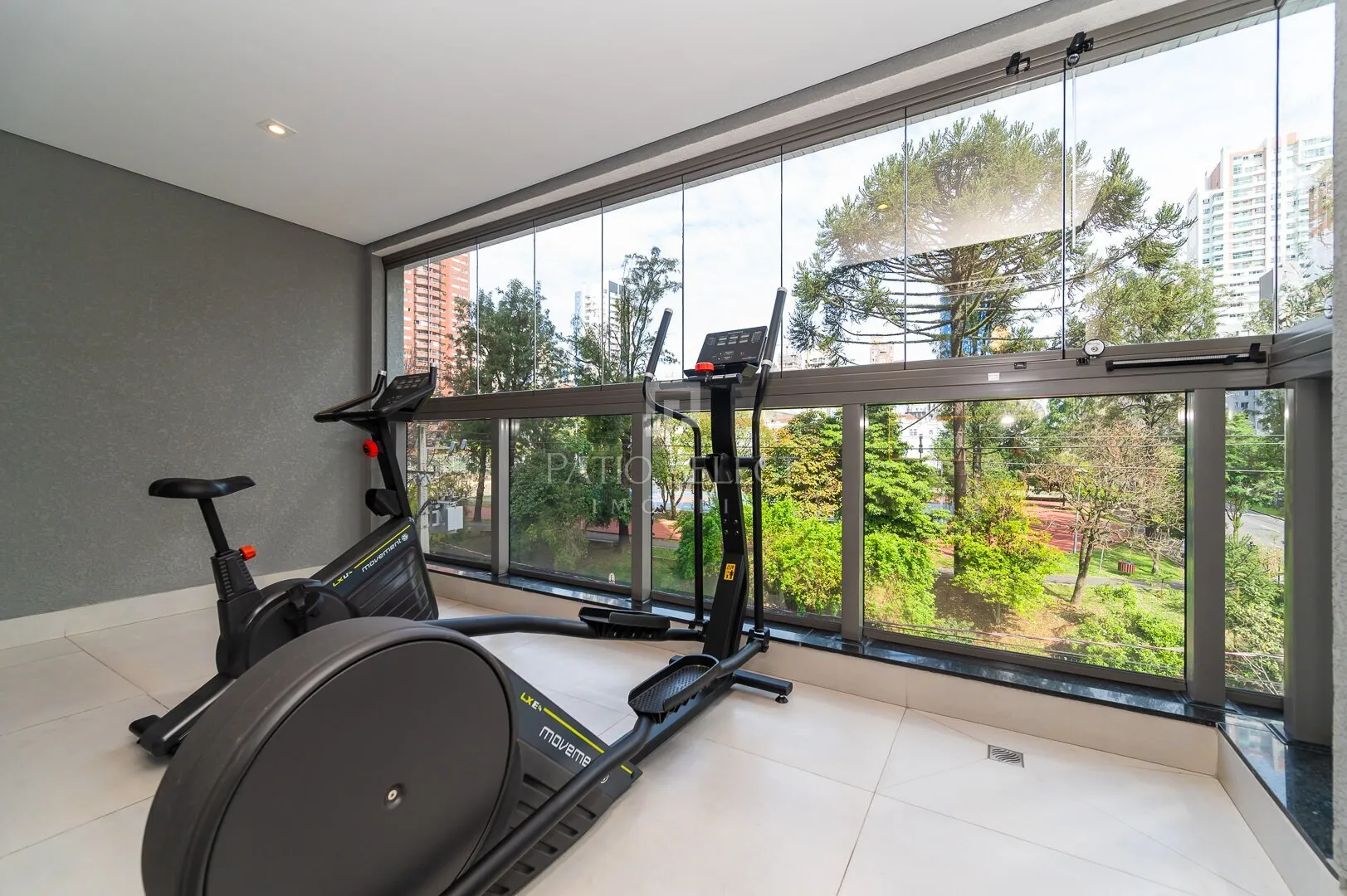 220 m² apartment with 3 en-suite bedrooms and 2 parking — photo 49