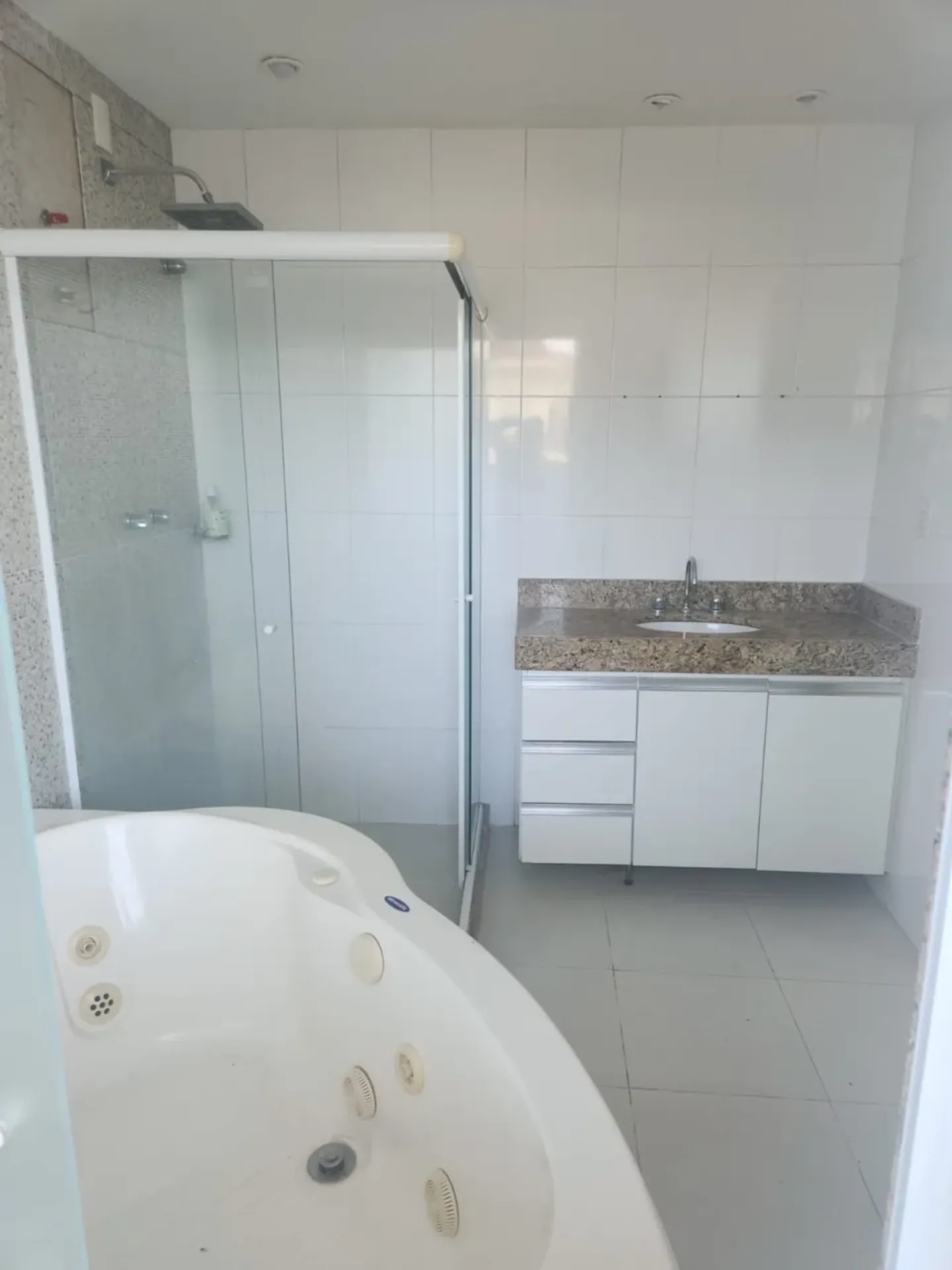 Washing machine in a 4-bedroom house, 250 m² — photo 12