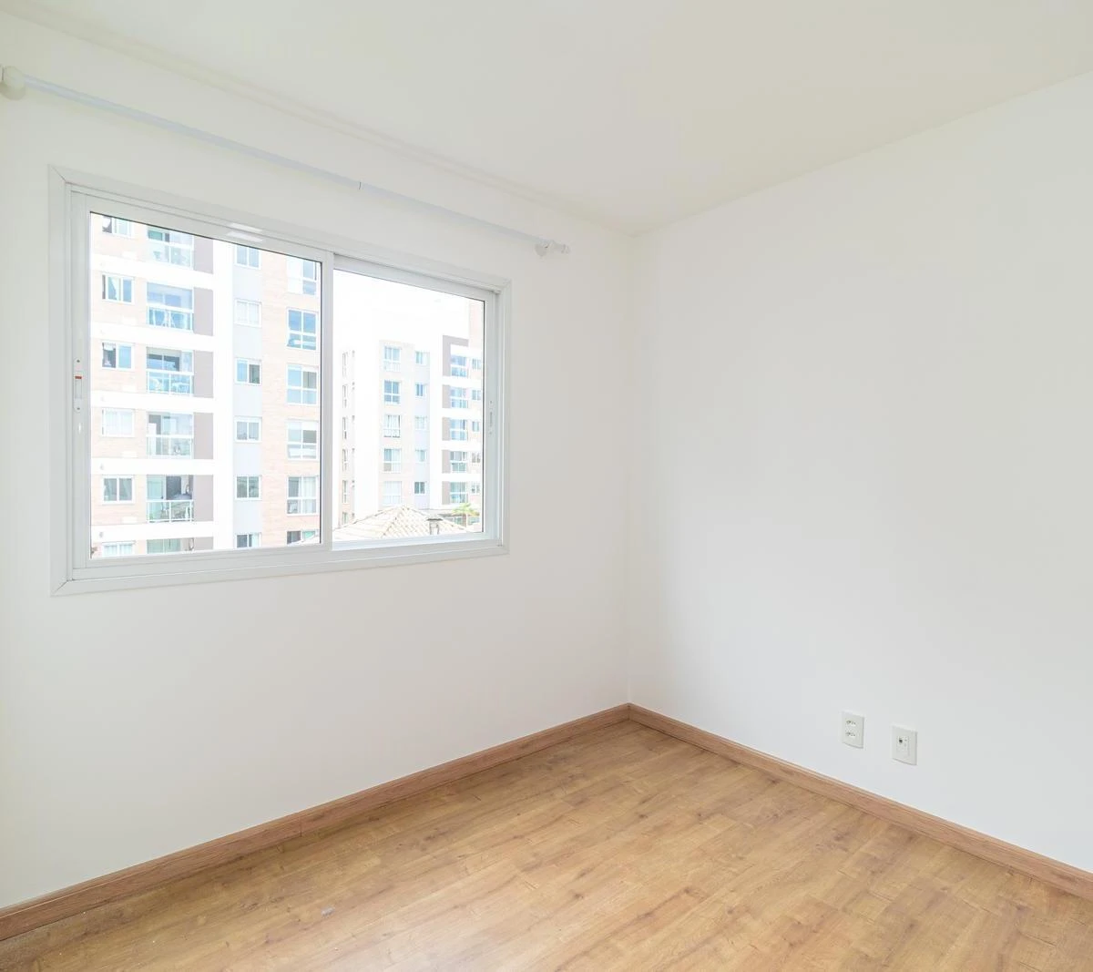 Квартира 71 м² з балконом із грилем та заскленим балконом — photo 26