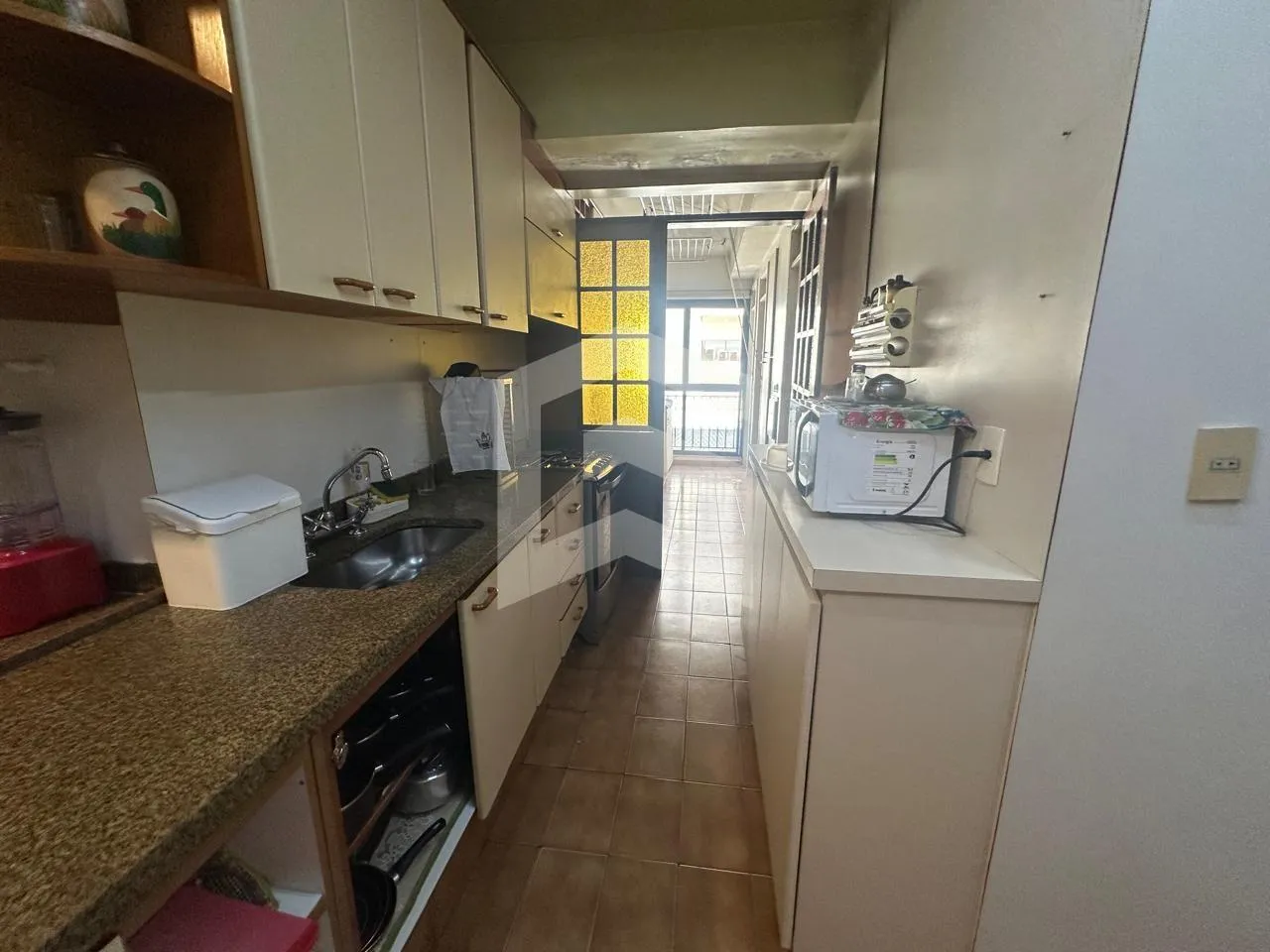 Furnished apartment, 252 m², with a walk-in closet — photo 19