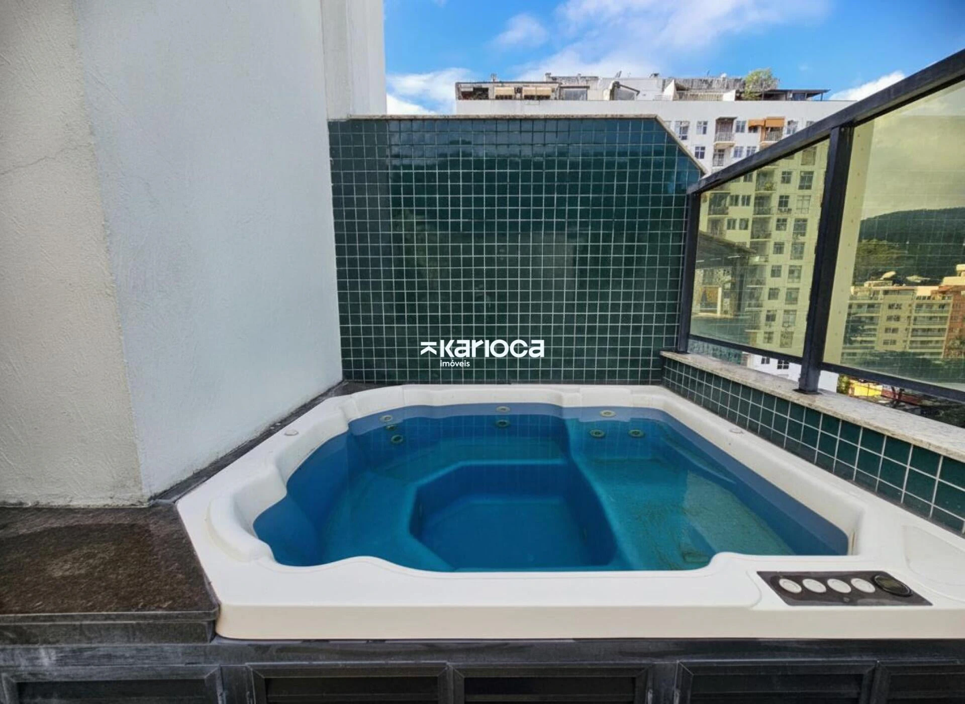 Furnished 187 m² apartment with 4 bedrooms and private BBQ — photo 25