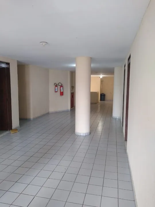 Estudio sin amueblar con calentador a gas y 1 baño — photo 12