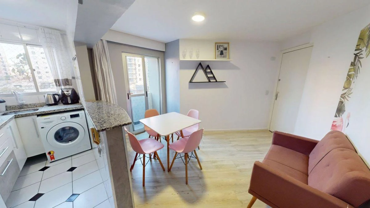 Home office in a 2-bedroom apartment, 35 m² — photo 3