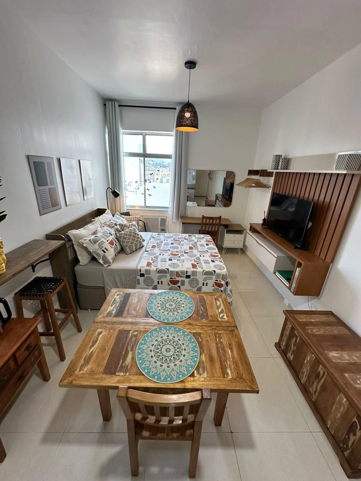 Furnished studio with 1 bedroom and 1 bathroom