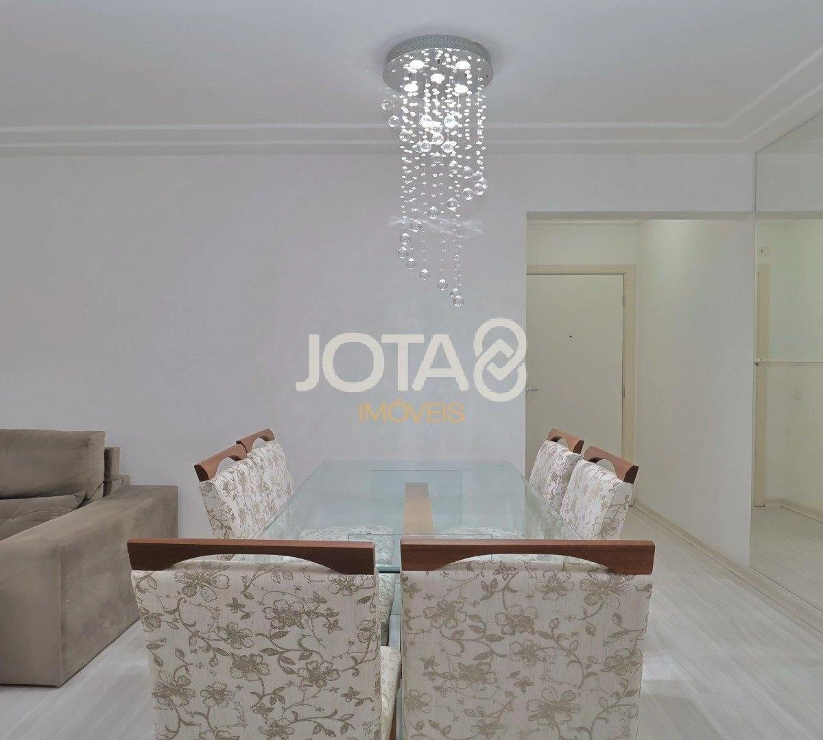 Apartamento mobiliado de 103 m² com 2 suítes e 3 banheiros — photo 4
