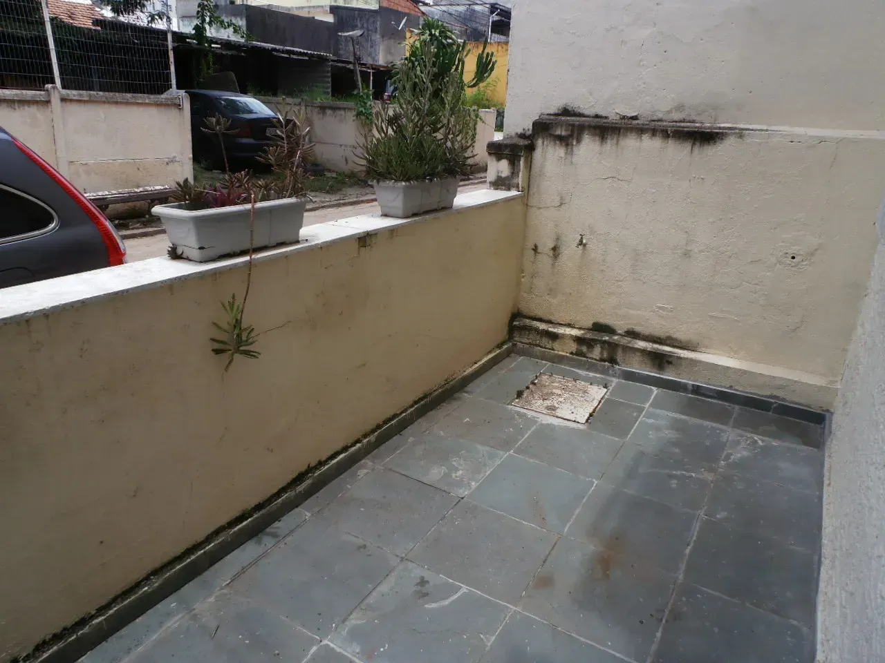 Unfurnished 2-bedroom apartment with balcony — photo 6
