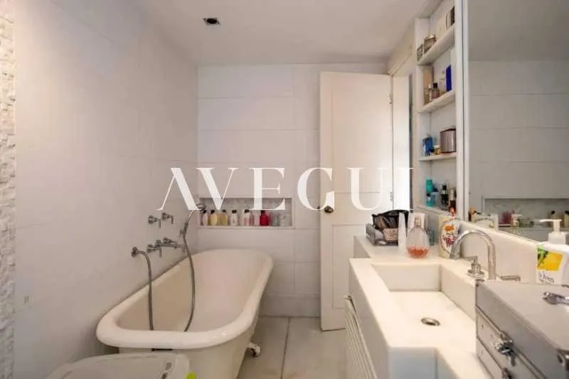 Furnished apartment with 3 bedrooms and a balcony — photo 12