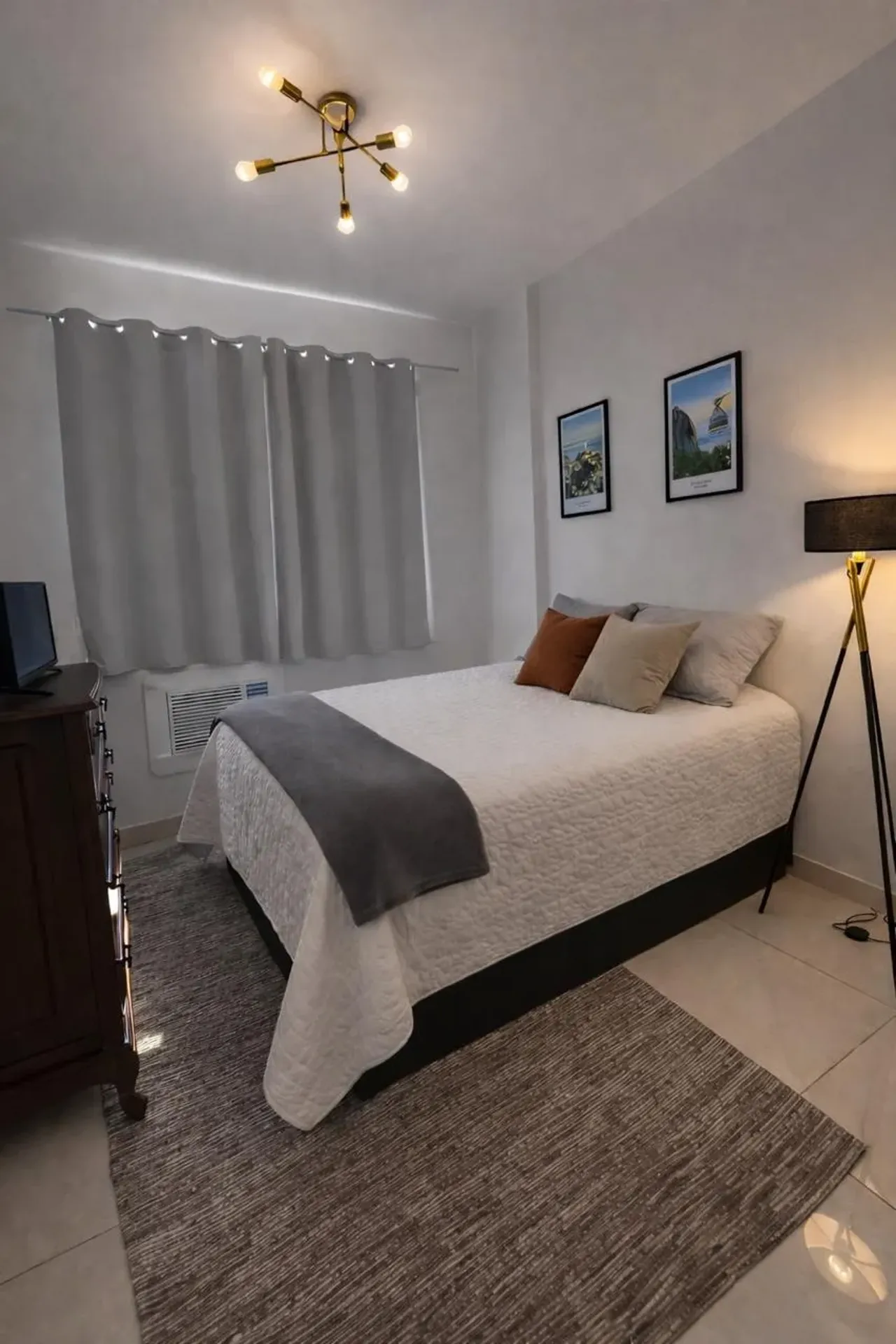Monoambiente con espacio de home office en Rio de Janeiro — photo 7
