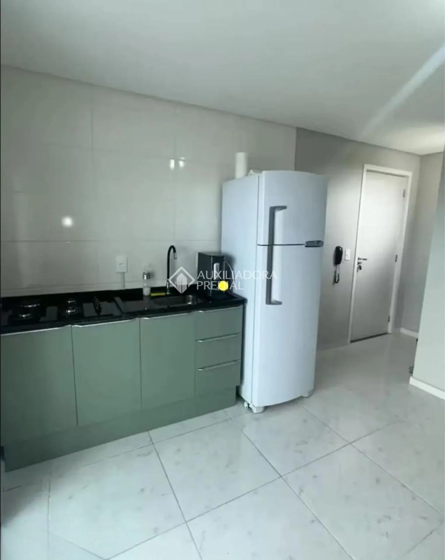 Furnished 150 m² apartment with 1 bedroom — photo 2
