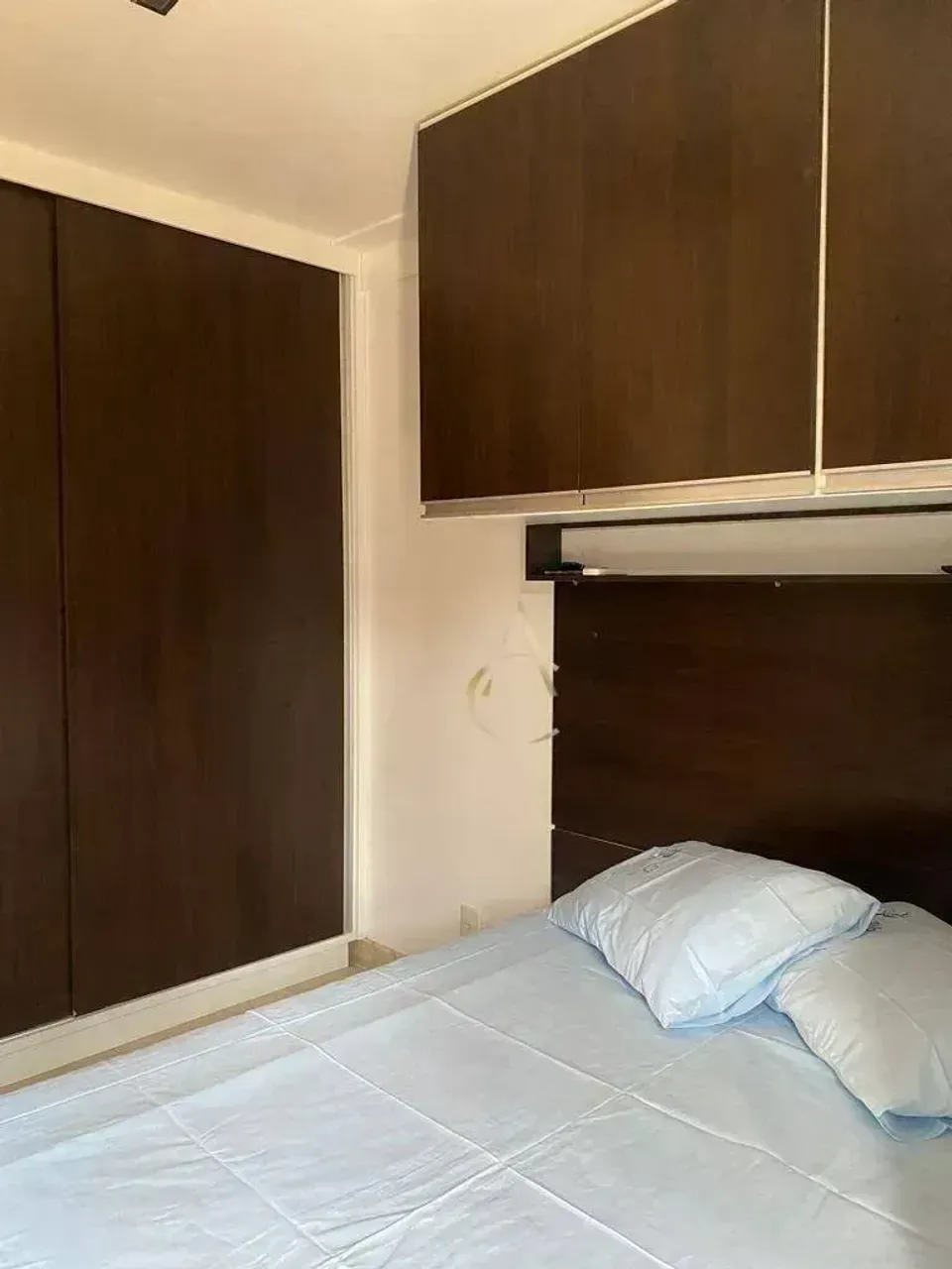 Casa mobiliada com cozinha aberta e fogão a gás — photo 8