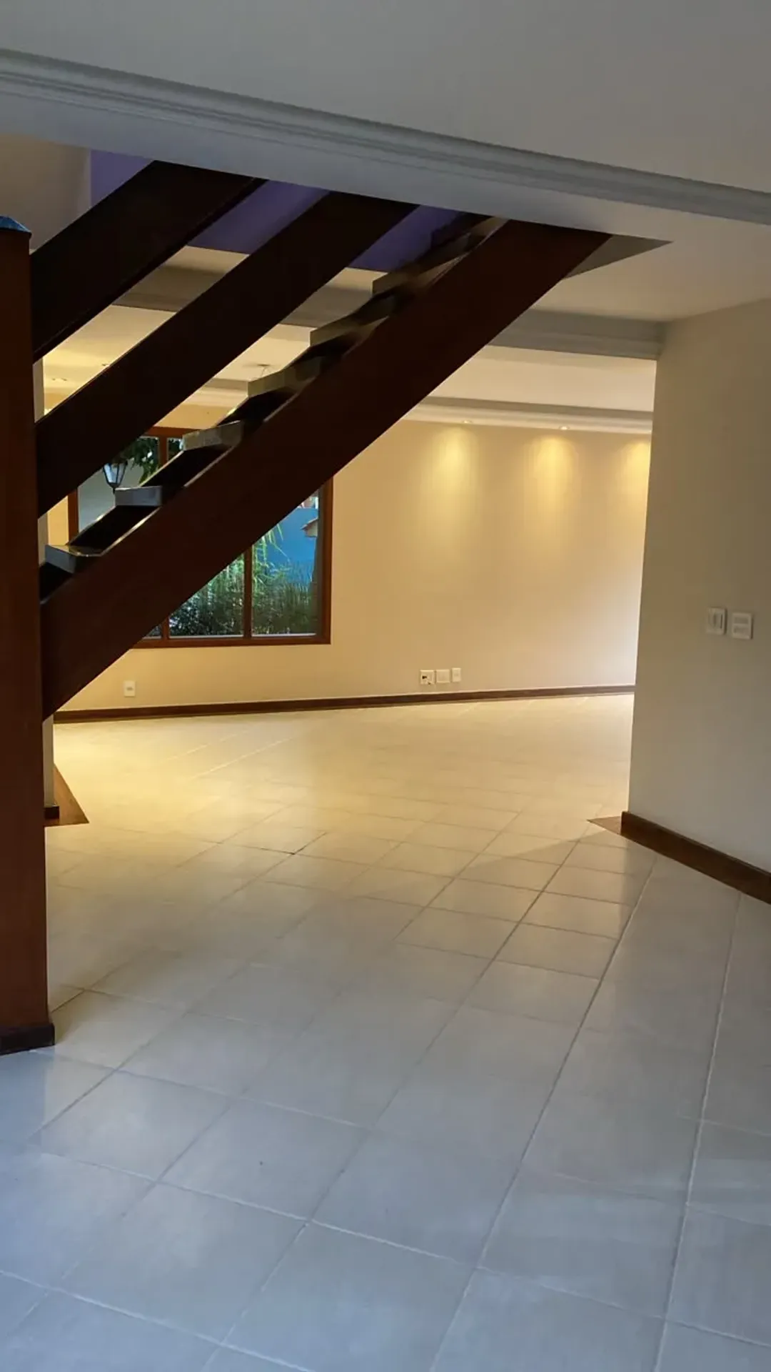 317 m² house with 3 suites, balcony grill and 3 parking — photo 19